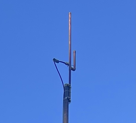 How to Build a Copper J-Pole Antenna for HAM and GMRS Radio (DIY Step-by-Step Guide) 5 How to Build a Copper J-Pole Antenna for HAM and GMRS Radio (DIY Step-by-Step Guide)